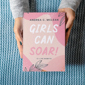 Girls Can SOAR! - Paperback